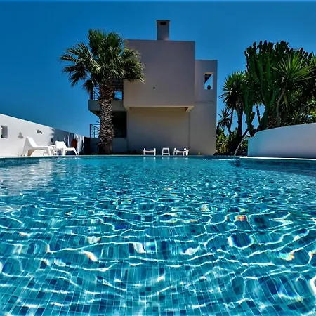 Villa Xenos 2 With A Private Pool,near The Sea