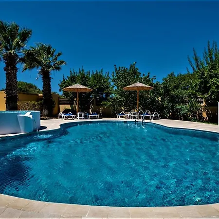 Xenos 2 With A Private Pool,near The Sea Villa *