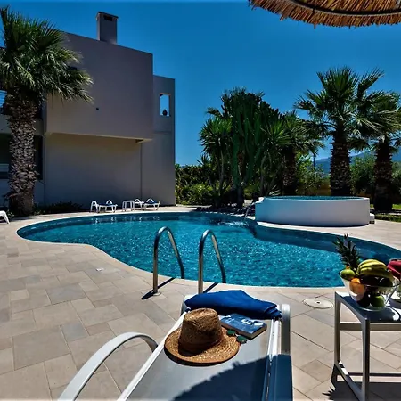 Xenos 2 With A Private Pool,near The Sea Villa