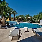 Xenos 2 With A Private Pool,near The Sea Villa Tigaki