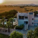 Xenos 2 With A Private Pool,near The Sea Villa