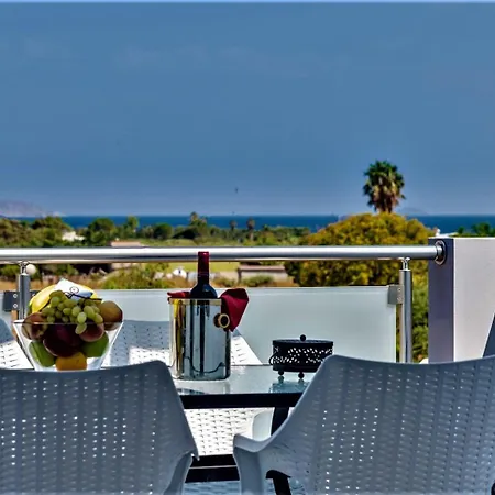 Xenos 2 With A Private Pool,near The Sea Τιγκάκι