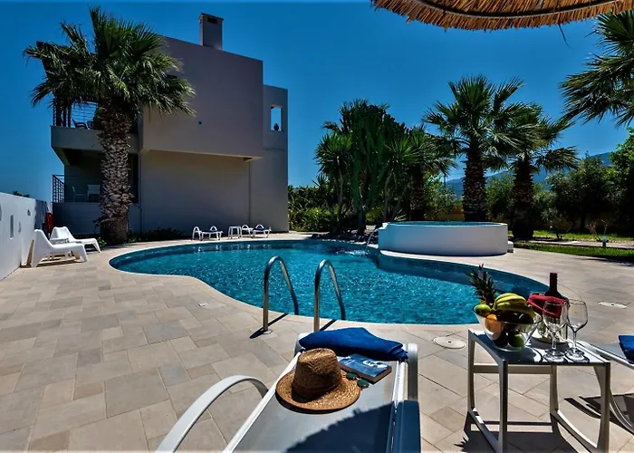 Xenos 2 With A Private Pool,near The Sea וילה