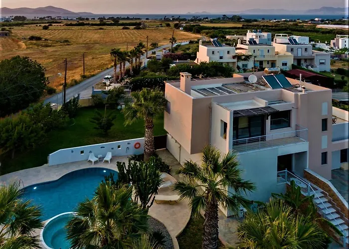 Xenos 2 With A Private Pool,near The Sea *