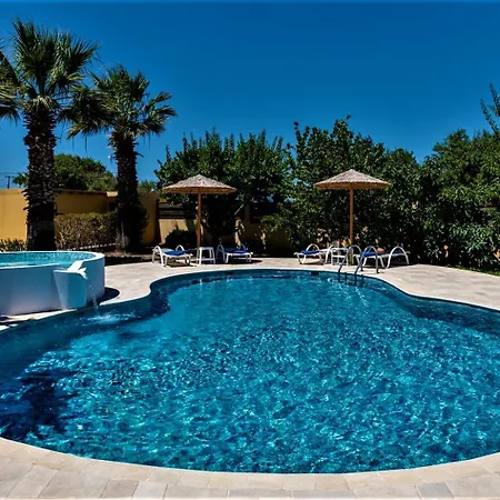 Xenos 2 With A Private Pool,near The Sea Τιγκάκι