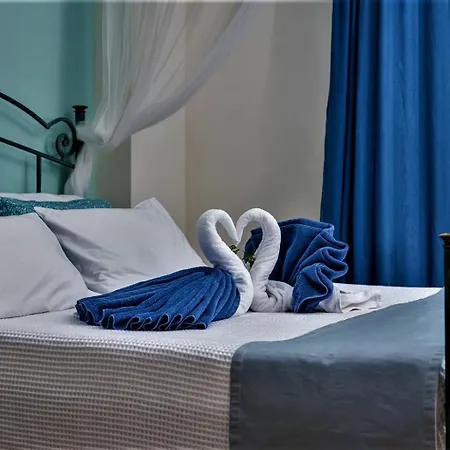 Xenos 2 With A Private Pool,near The Sea